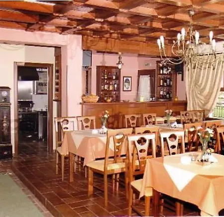 Ξενοδοχείο μέγδοβας 2*